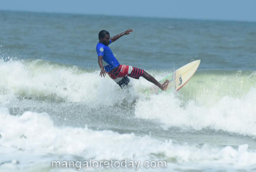 Three-day Indian Open Surfing  1